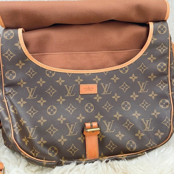 SOLD ✅ 🎀HOST PICK x 3 🎀 Louis Vuitton Saumur GM (35) - Picture 10 of 16